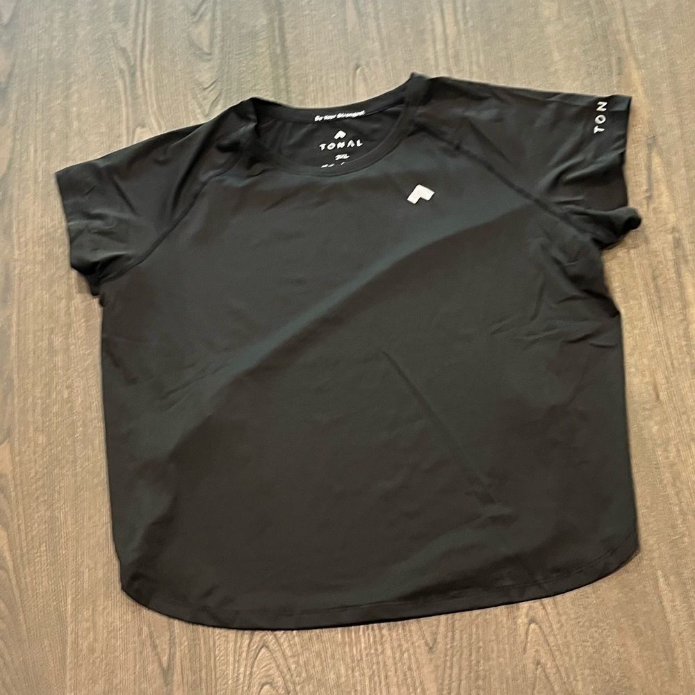 NWOT Tonal Black Short Sleeve Athletic Shirt Size 3X